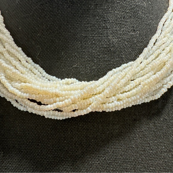 Vintage Beaded Necklace Pure White Layered Gold Clasp  18” - Picture 2 of 7